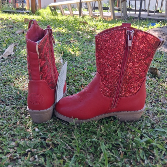 PAWZ Red Sparkle Little Gitl' Boots - Picture 6 of 7